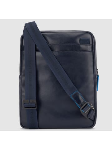 Piquadro Blue Square Revamp Umhängetasche Leder 22 cm in night blue