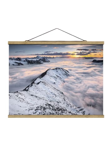 WALLART Stoffbild mit Posterleisten - Blick über Wolken und Berge in Weiß