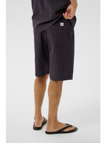 Matinique Shorts MAneel Gerade Passform in Washed Black