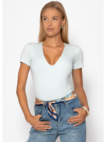 SASSYCLASSY Kurzarm Body mit V-Ausschnitt in Hellbau