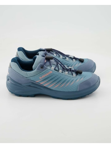 LOWA Sportschuhe in Blau