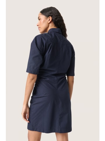 Soaked in Luxury Kleid SLOleane Gerade Passform in Night Sky