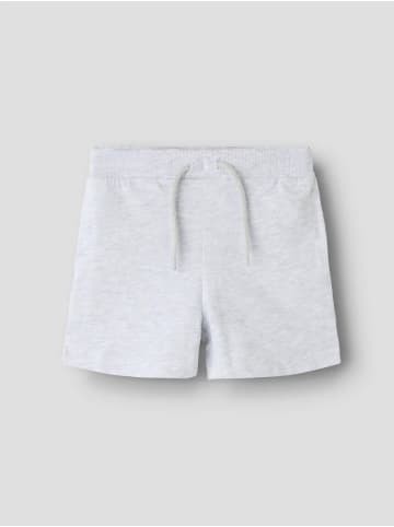 name it T-Shirt & Shorts Sommer-Set Nmmjarry in light grey melange
