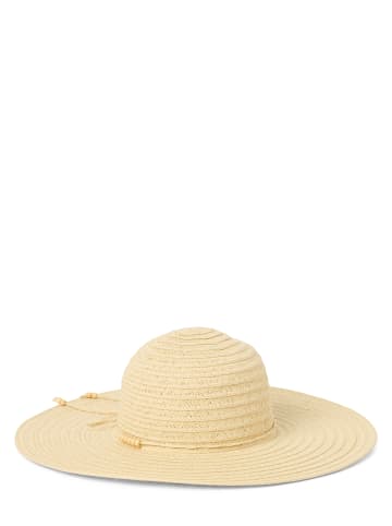 Marie Lund Hut in sand - 0001