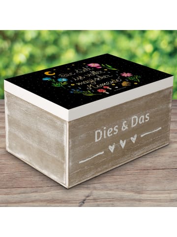 Mr. & Mrs. Panda Truhe Magische Welt mit Spruch in Bunt