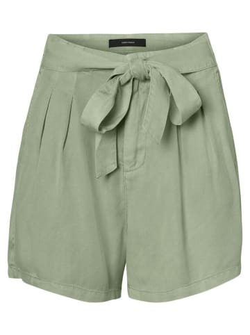 Vero Moda Short in Reseda