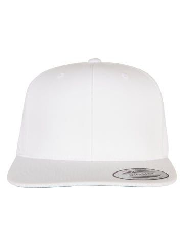  Flexfit Snapback in white