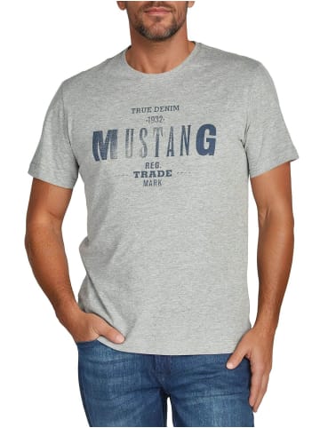 Mustang T-Shirt Basic Print Tee in Grau
