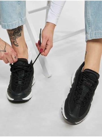 Nike Nike Turnschuhe in black/white/black
