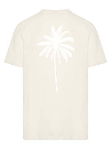 Mister Tee Mister Tee in sand