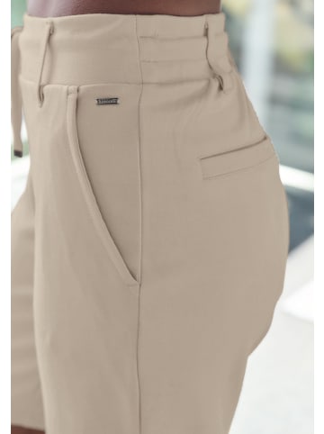 LASCANA Shorts in sand