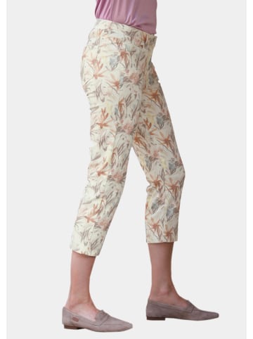 GOLDNER Druckhose mit ausgefallenem Blumenmuster in weiß / gemustert
