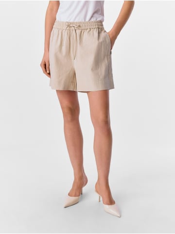 Object Shorts in Humus