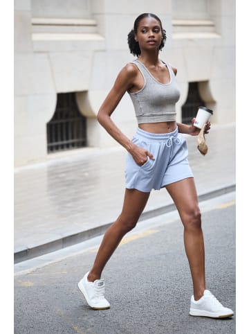 Copenhagen Studios Sweatshorts in hellblau