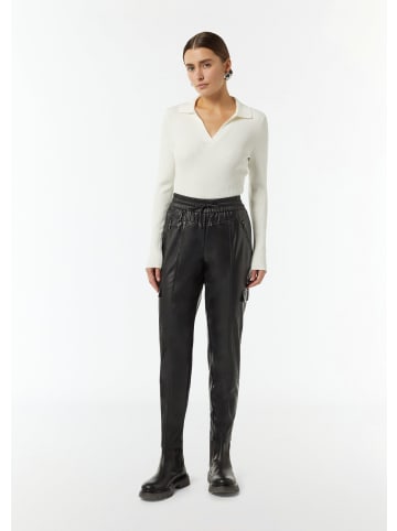 comma Hose 7/8 in Schwarz