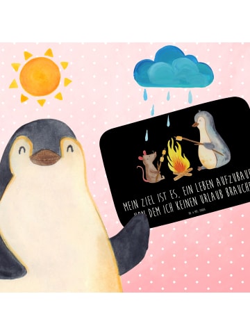 Mr. & Mrs. Panda Badematte Pinguin Lagerfeuer mit Spruch in Schwarz
