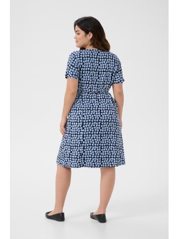 KAFFE curve Kleid KCmella Regular fit in Black/Blue Graphic Dot