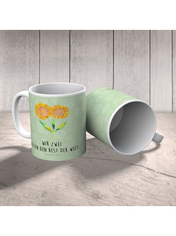 Mr. & Mrs. Panda Kaffeetasse Blume Sonnenblume mit Spruch in Blattgrün
