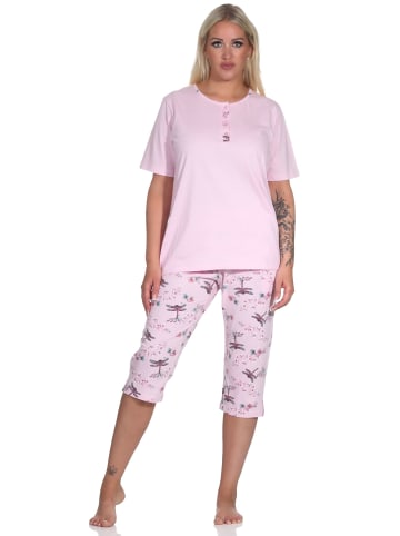 NORMANN Schlafanzug kurzarm Pyjama Capri Pyjamahose floralem Alloverprint in rosa