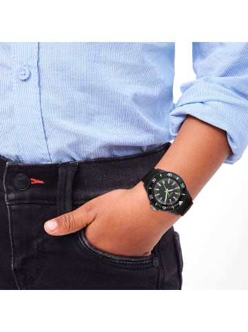 s.Oliver Armbanduhr mit coolen Farbdetails in schwarz