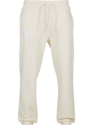 NEW ERA NEW ERA Jogginghose in off white