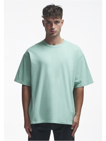 2Y Studios T-Shirts in green