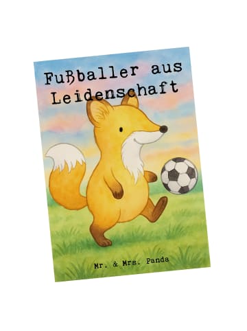 Mr. & Mrs. Panda Postkarte Fußballer Leidenschaft Design mit Spruch in Weiß