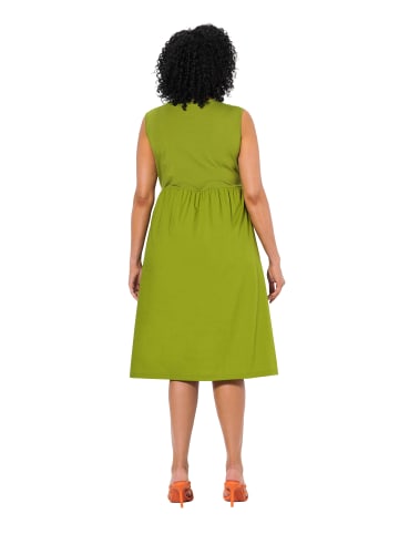 Ulla Popken Midikleid in grasgrün