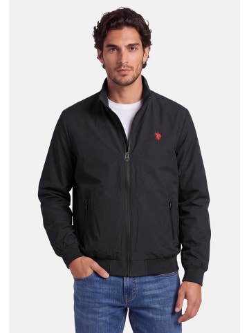 Winterjacke in Schwarz
