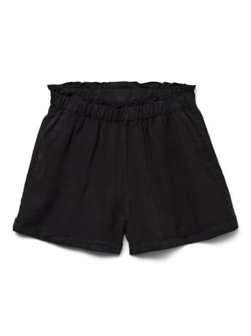 Vero Moda Shorts in Black Denim