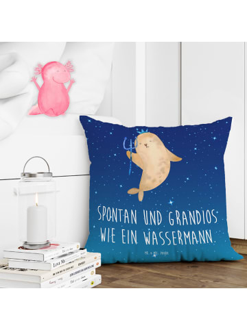 Mr. & Mrs. Panda Sofakissen Sternzeichen Wassermann mit Spruch in Sternenhimmel Blau