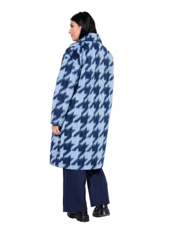 Studio Untold Mantel in marine