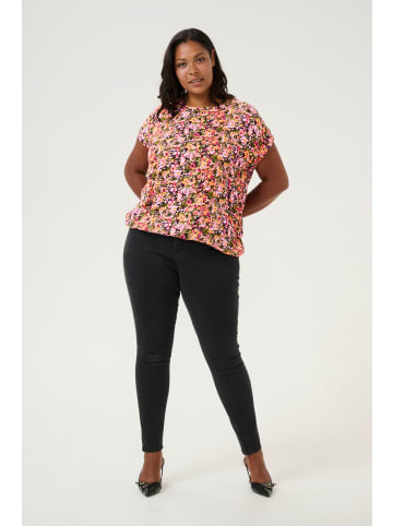 KAFFE curve Kurzarm-Bluse KCami Loose fit in Melon/Pink Abstract Flower