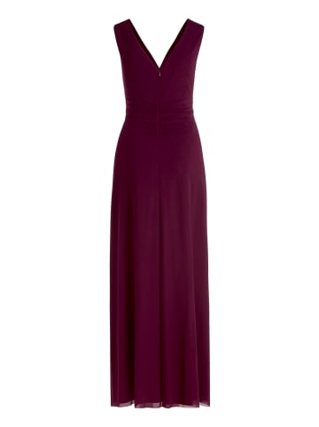 Vera Mont Abendkleid mit V-Ausschnitt in Strong Aubergine