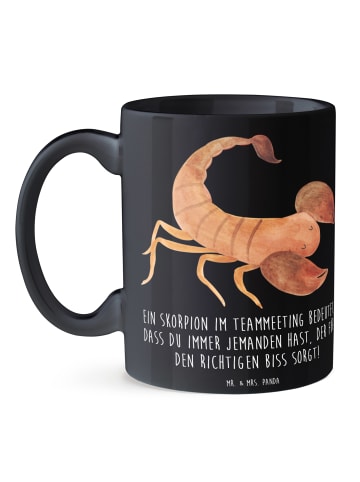 Mr. & Mrs. Panda Tasse Skorpion Biss mit Spruch in Schwarz