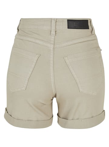 Urban Classics Jeans Shorts in softseagrass