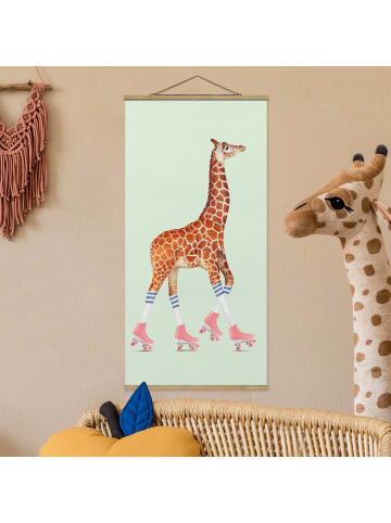 WALLART Stoffbild - Jonas Loose - Giraffe mit Rollschuhen in Grün