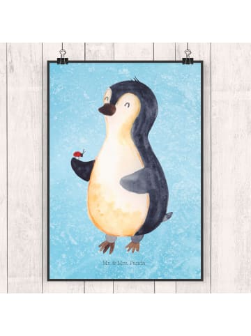 Mr. & Mrs. Panda Bild Pinguin Marienkäfer ohne Spruch in Eisblau