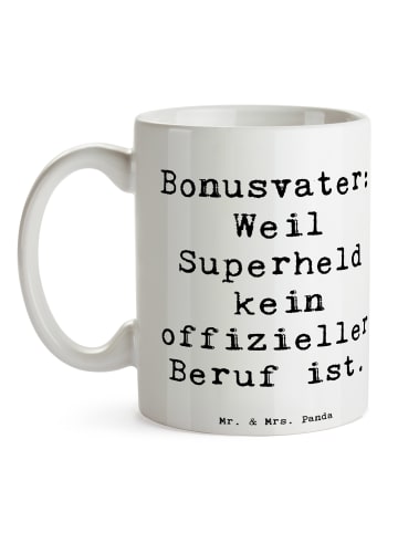 Mr. & Mrs. Panda Kaffeetasse Spruch Bonusvater Superheld mit Spruch in Weiß