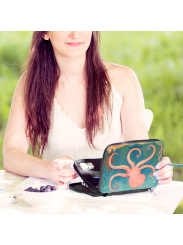 Mr. & Mrs. Panda Federtasche Tintenfisch Design ohne Spruch in Weiß