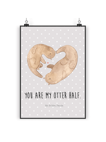 Mr. & Mrs. Panda Kunstdruck Otter Herz mit Spruch in Grau Pastell