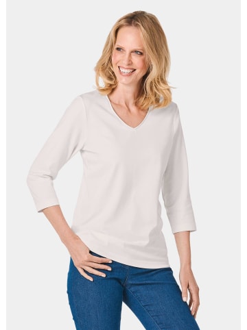 GOLDNER Kurzgröße:  Shirt mit V-Ausschnitt in cremeweiß