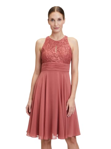 Vera Mont Abendkleid mit Spitze in Bright Rust