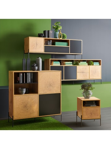 home24 home24 Kommode aus foliertem MDF & lackiertem Eisen in Eiche, 110 x 114 x 40 cm in Eiche