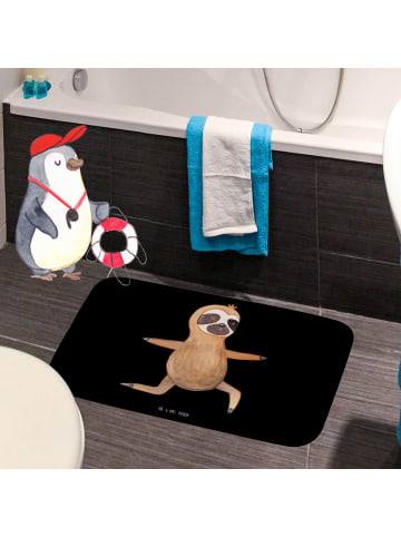 Mr. & Mrs. Panda Badezimmerteppich Faultier Yoga ohne Spruch in Schwarz