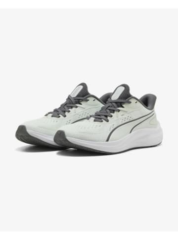 Puma Sneackers Skyrocket in bunt