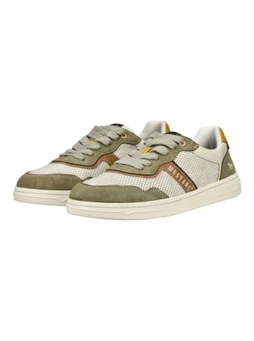 Mustang Sneaker in Khaki