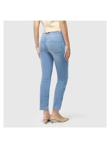MAC Jeans in blau2