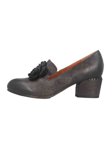 Spring Footwear Pumps in Grau