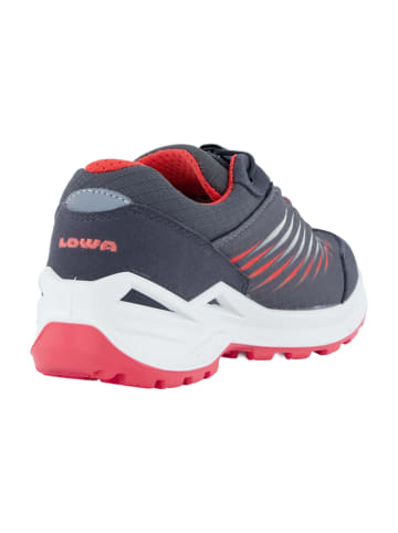 LOWA Wander- & Bergschuhe in Grau